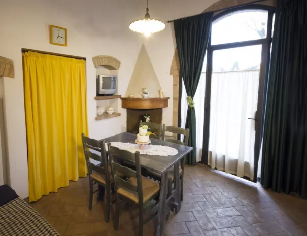 13_a0145a4d2576d13eeb52ec4f6568b0e1